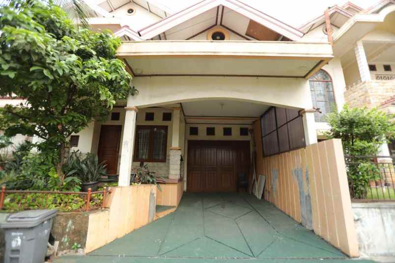 bu rumah 2lt huk gema pesona estate kawasan elit depok