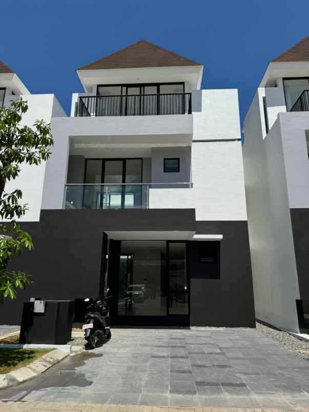 casablanca bukit baruga home 3 lantai makassar