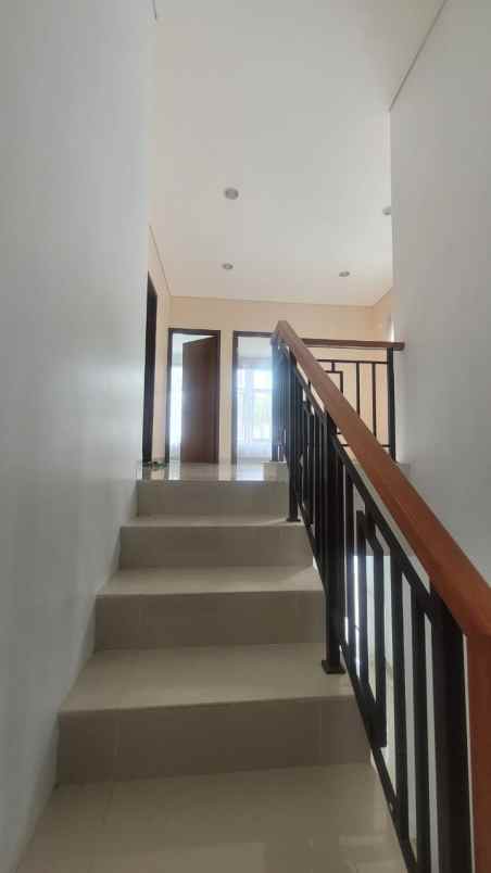 di jual rumah cluster luxmore greenwich bsd city