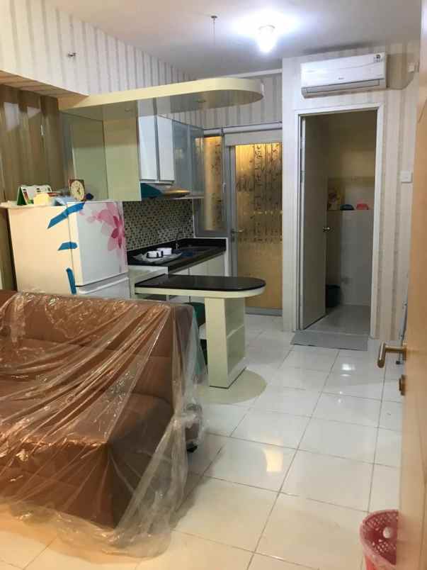 dijual apartemen educity stanford