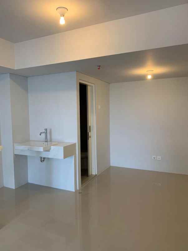 dijual apartemen universitas ciputra surabaya