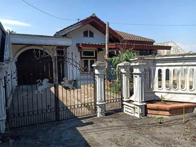 dijual cepat rumah dan tanah pekarangan