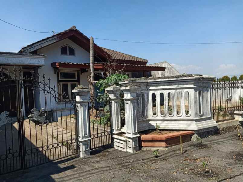 dijual cepat rumah dan tanah pekarangan