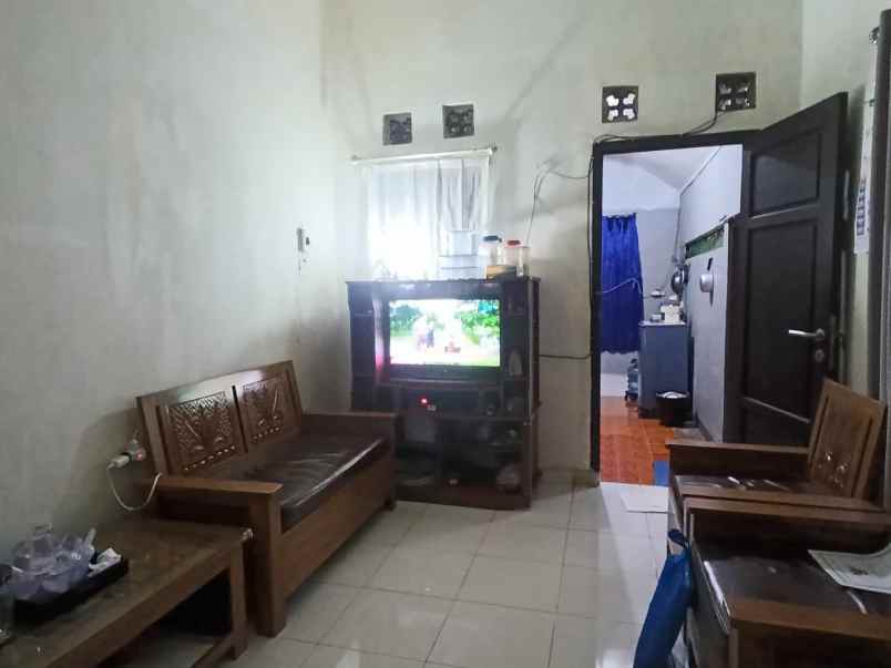 dijual cepat rumah di permata depok sektor pirus