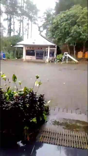 dijual hotel besuki mojo kediri