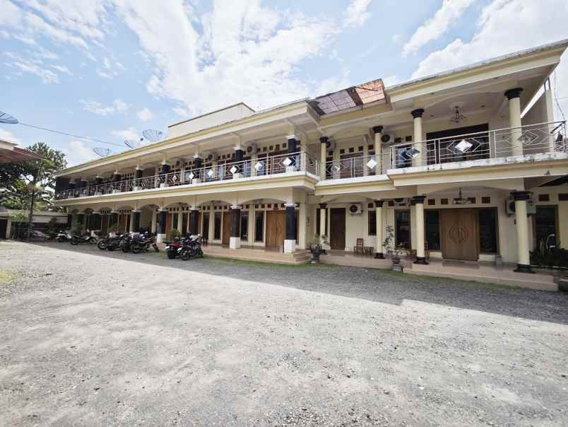 dijual hotel hotel milik kita jl