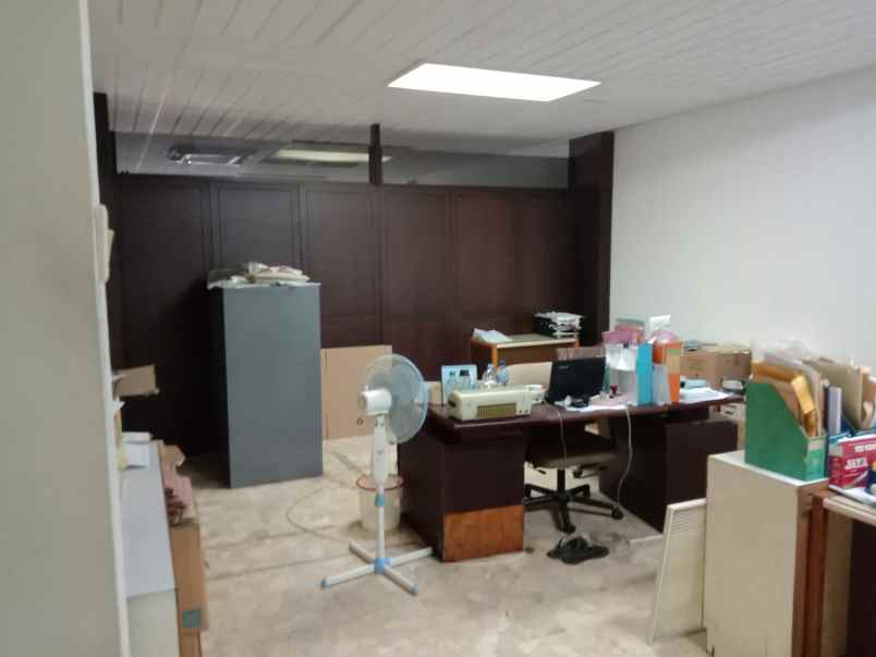 dijual kantor 5 lantai hook di petojo