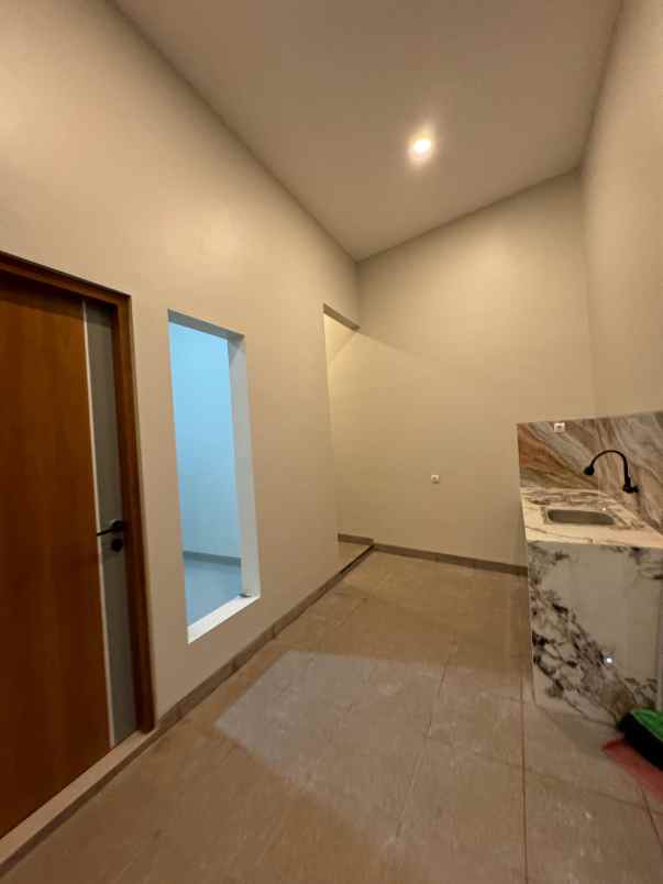 dijual kost jl kaliurang km 12 5