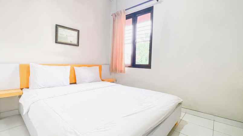 dijual kost jl tenggilis tengah
