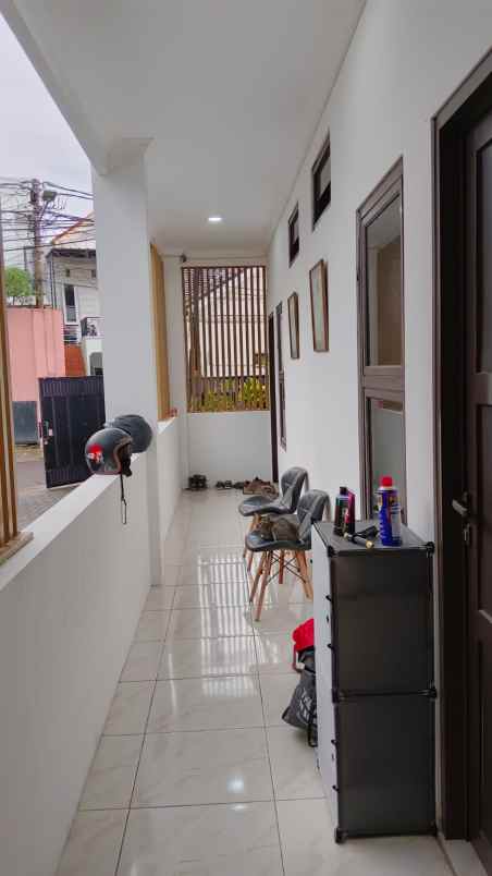 dijual kost menteng