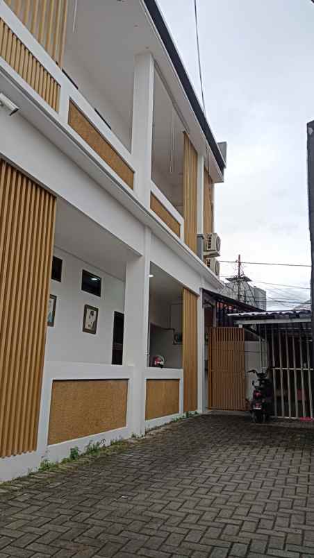 dijual kost menteng