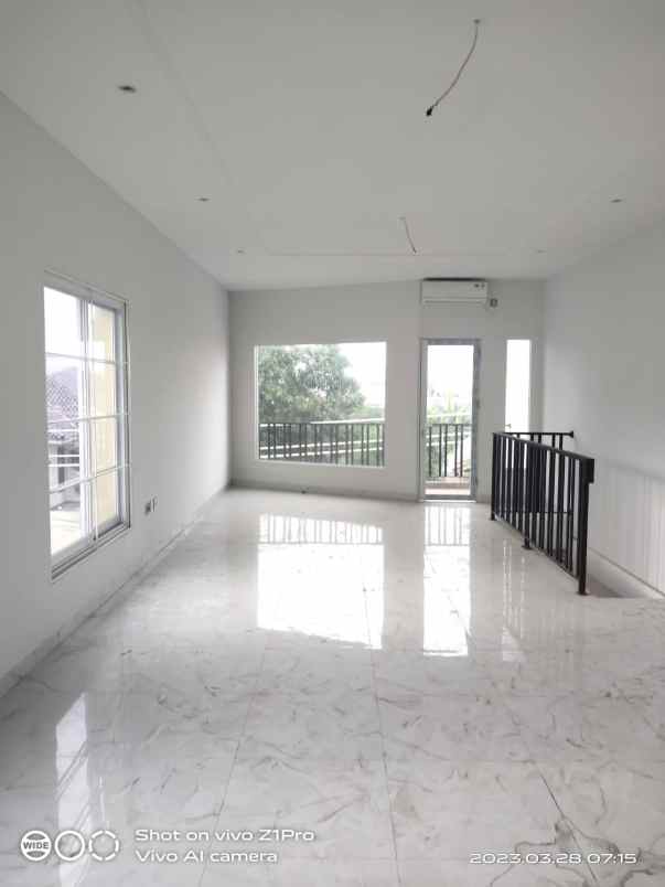 dijual ruko di kelapa dua karawaci