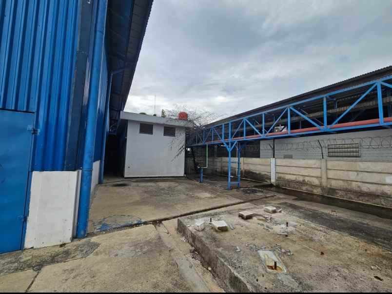 dijual ruko gudang kantor delta silicon 2 lippo