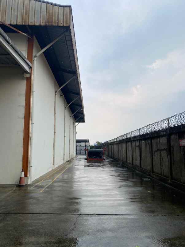dijual ruko gudang kantor delta silicon lippo cikarang