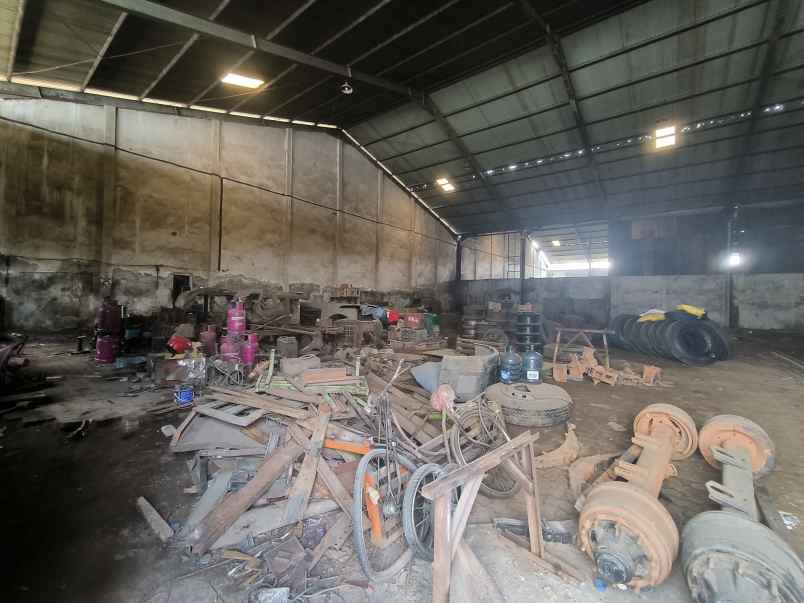dijual ruko gudang kantor jalan raya margomulyo