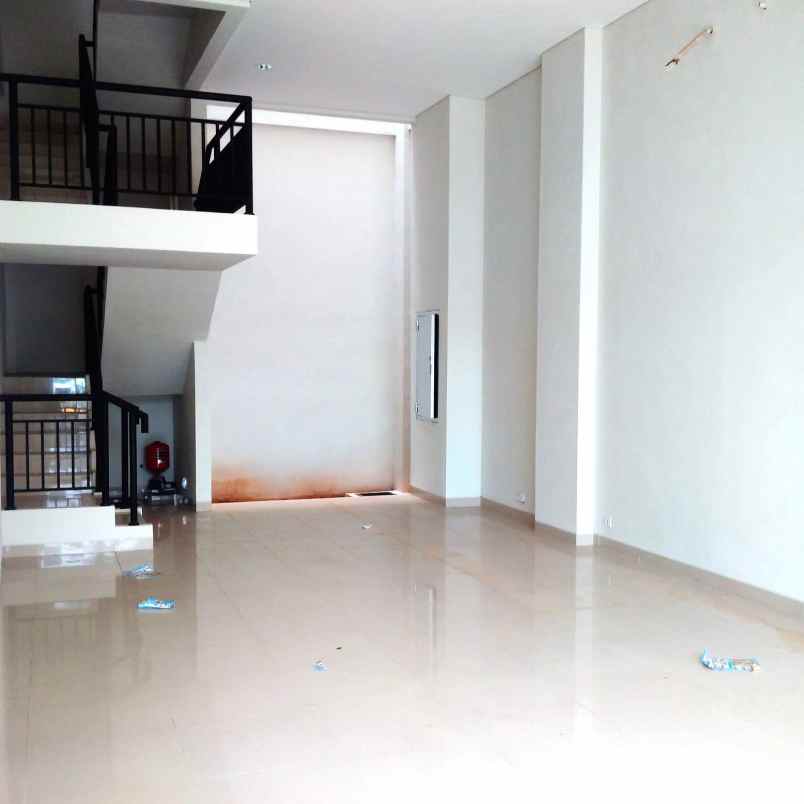 dijual ruko gudang kantor jgc jakarta garden city cakung