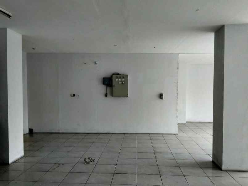 dijual ruko gudang kantor radio dalam