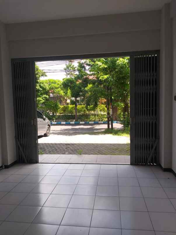 dijual ruko gudang kantor raya manyar