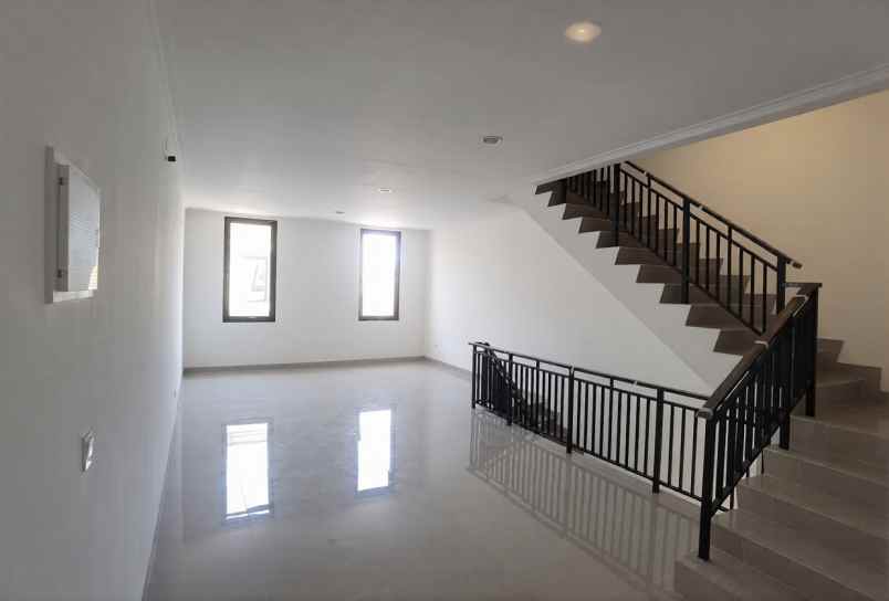 dijual ruko gudang kantor ruko euroasia pik2