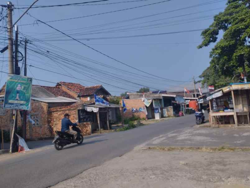 dijual ruko siap huni di jalan kebun bunga