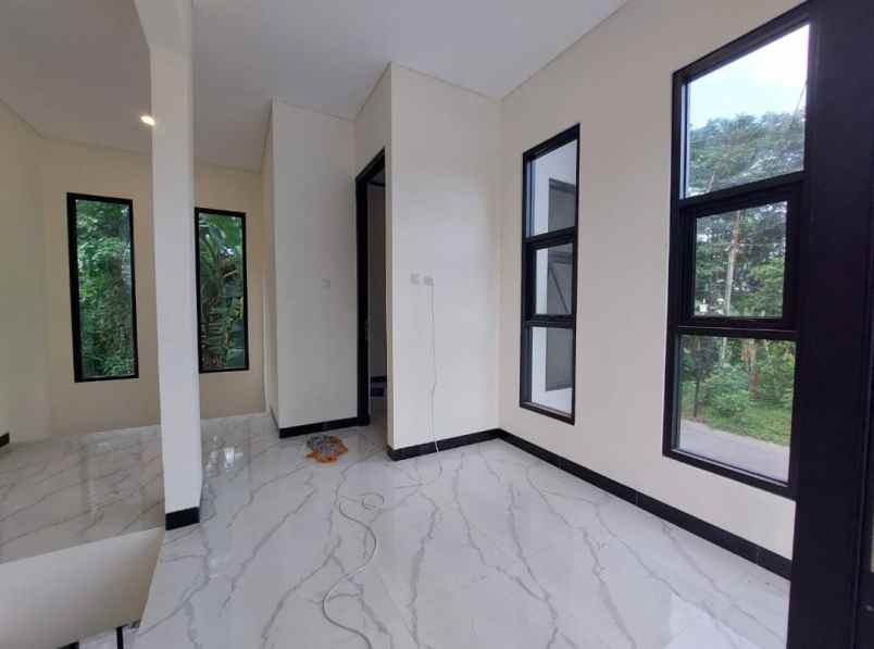 dijual rumah 1 km ke pasar gentan