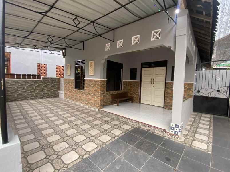 dijual rumah 2 km ringroad