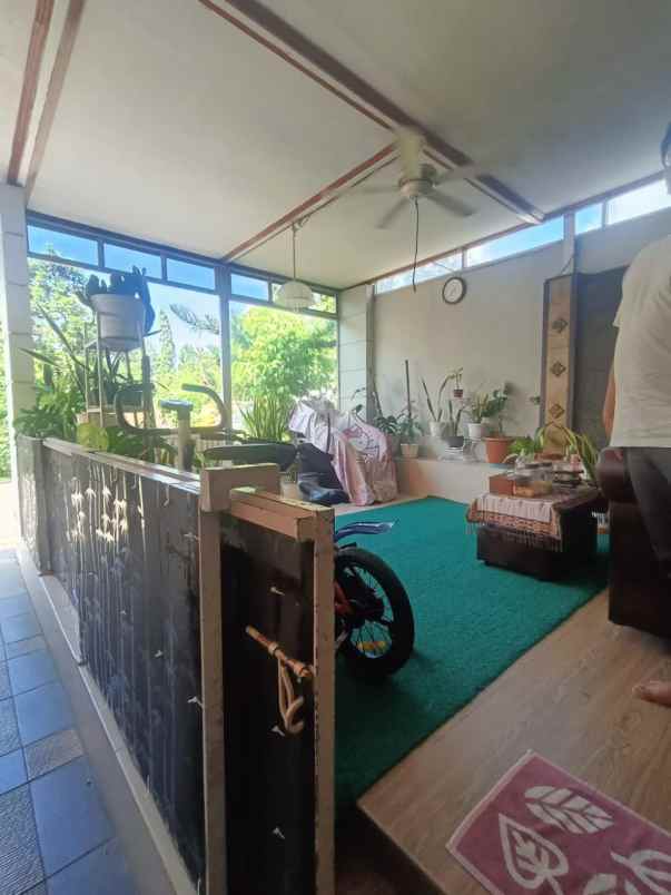 dijual rumah 78 jalan boulevard