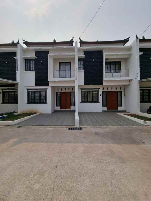 dijual rumah ad216