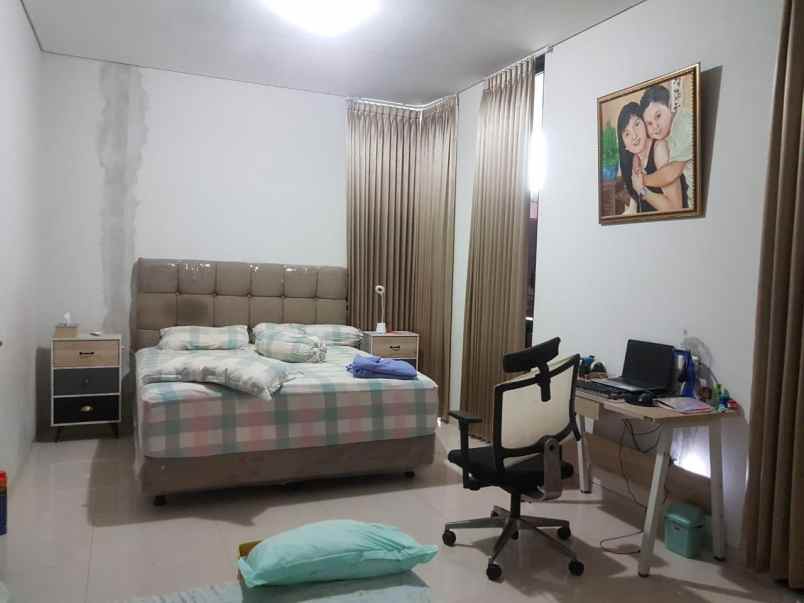 dijual rumah astoria park kenjeran indah