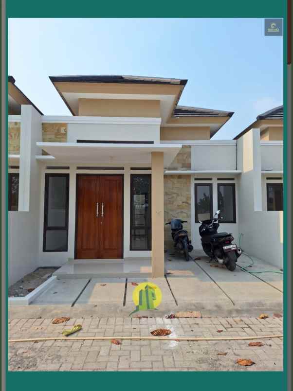 dijual rumah bambu apus