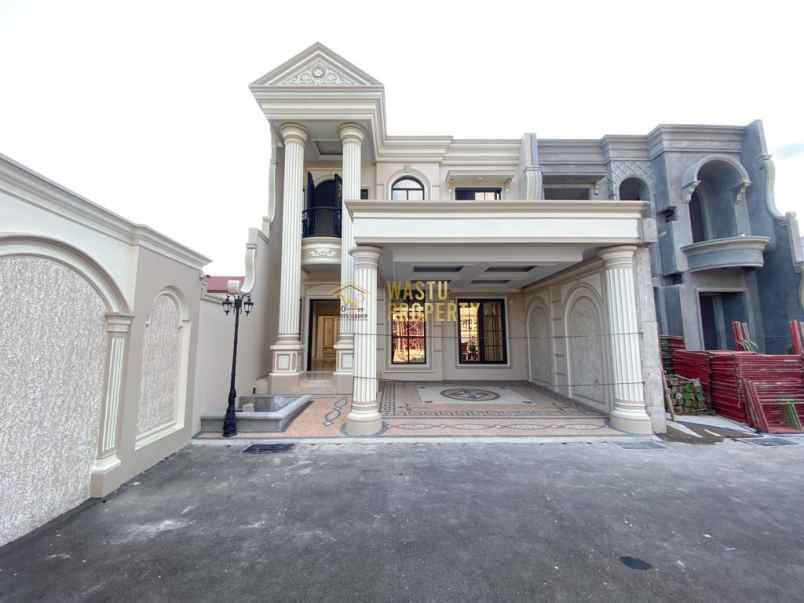 dijual rumah banyuraden