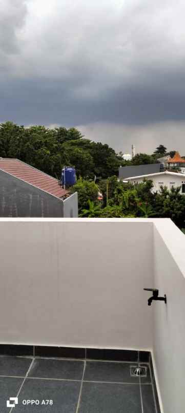 dijual rumah baru 3 lantai dijagakarsa jakarta selatan