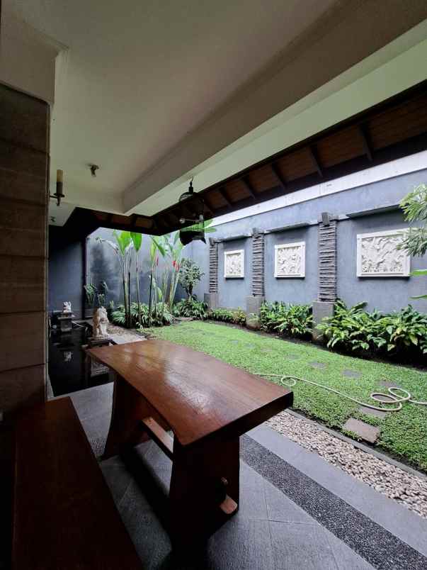 dijual rumah batununggal elok buahbatu