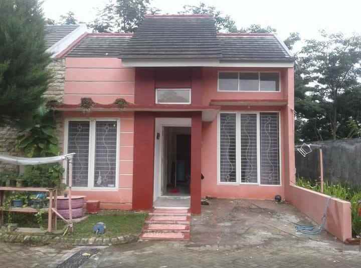 dijual rumah beji