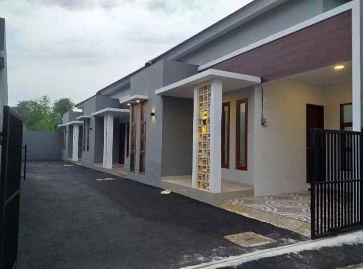 dijual rumah beji depok