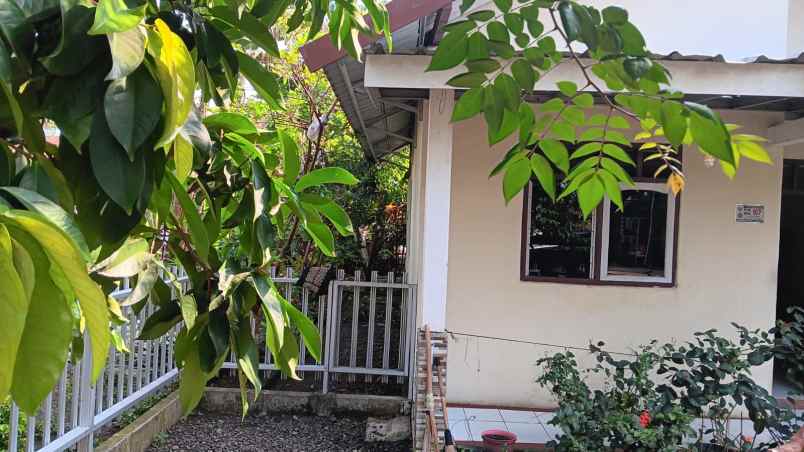 dijual rumah bernuansa asri siap huni