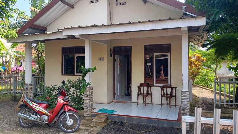 dijual rumah bernuansa asri siap huni