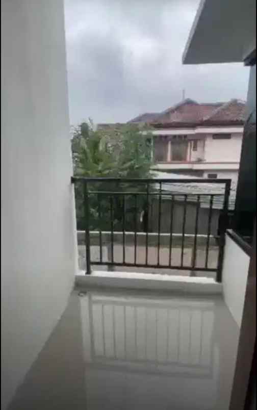 dijual rumah bintara