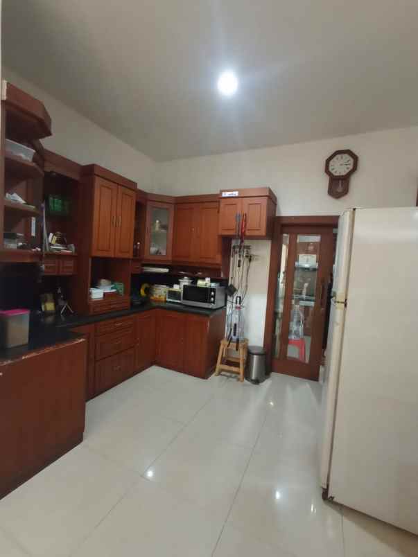 dijual rumah bintaro