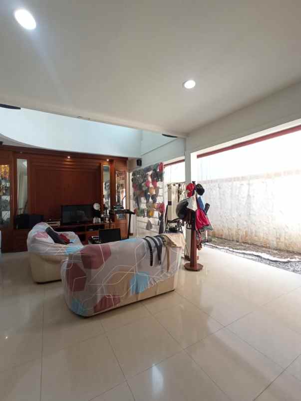 dijual rumah bintaro