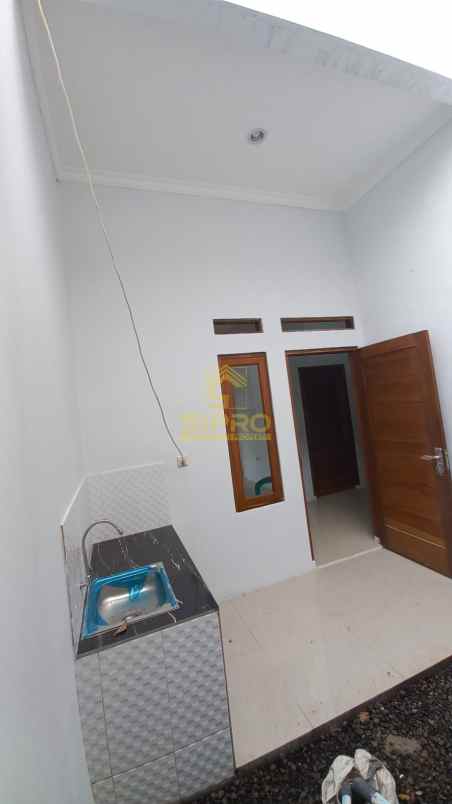 dijual rumah bojongsari depok