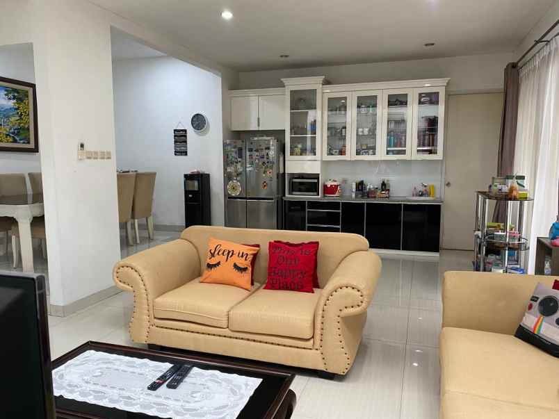 dijual rumah boulevard di citra gran cibubur