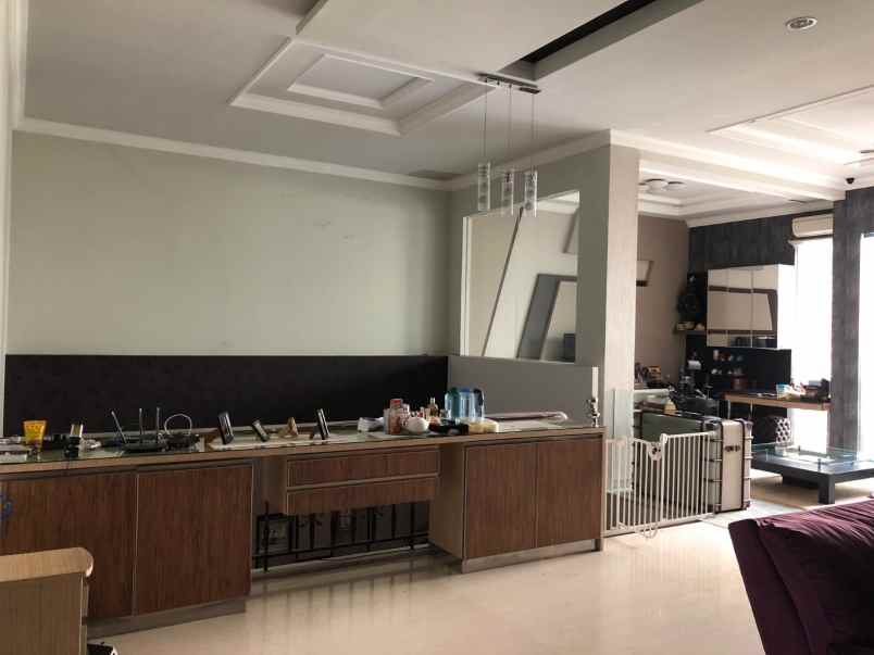 dijual rumah bukit gading mediterania