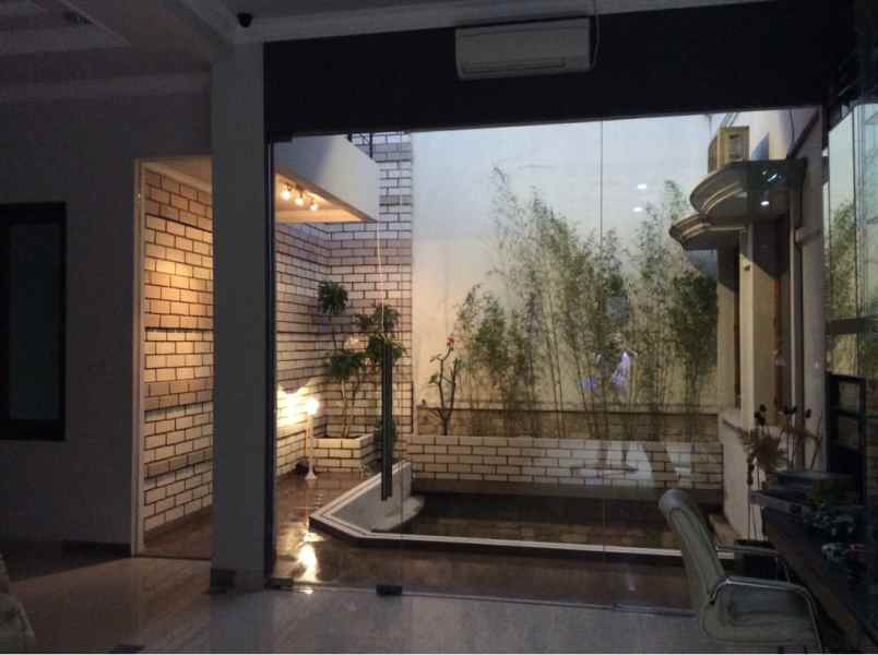 dijual rumah bukit gading mediterania