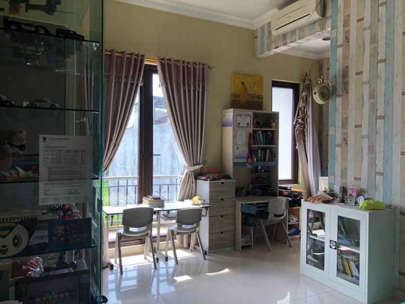 dijual rumah bukit gading mediterania