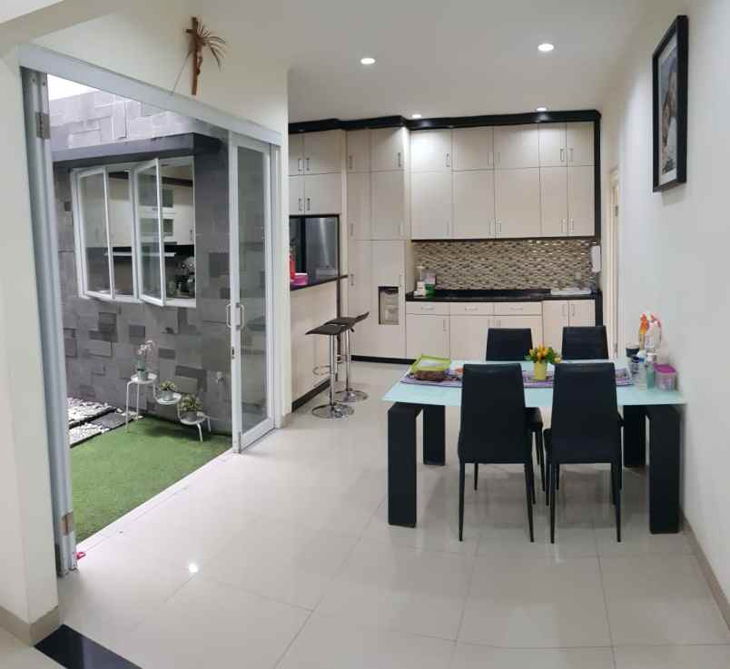 dijual rumah bukit golf cluster golf