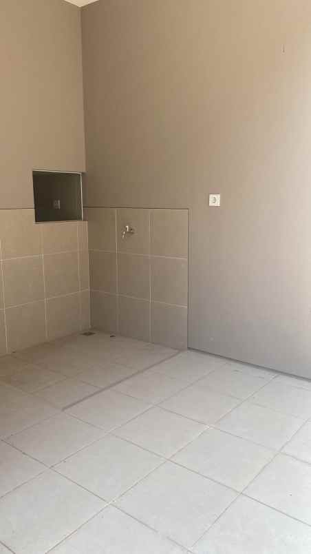 dijual rumah bukitsari