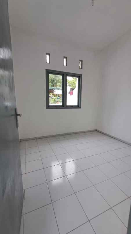 dijual rumah bulusan