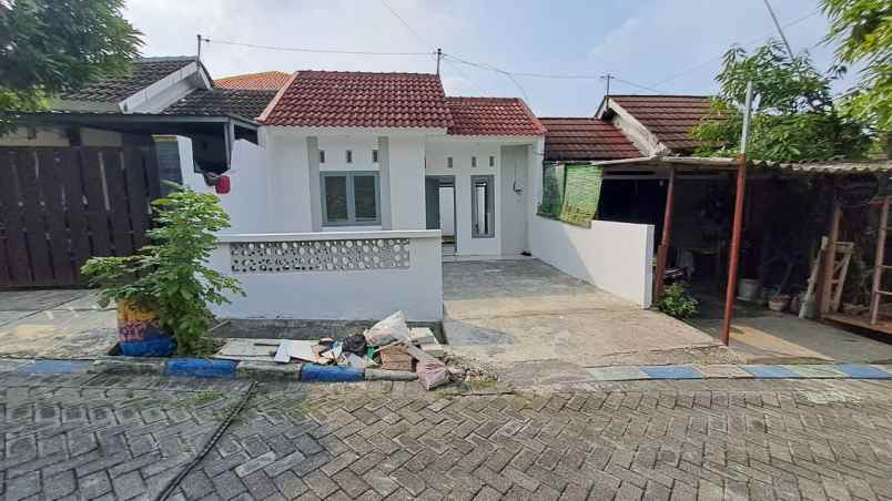 dijual rumah bulusan