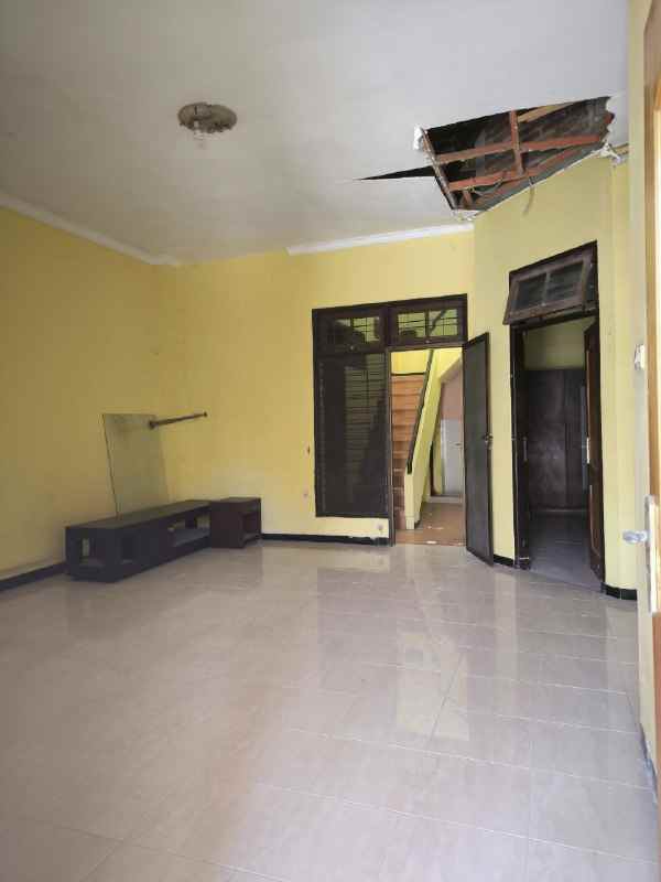 dijual rumah bumi marina emas